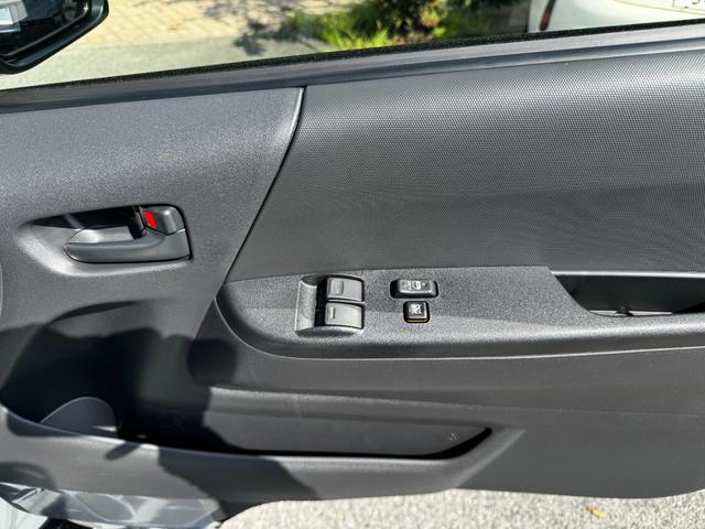 ハイエースバン ロングＤＸ　ＧＬパッケージ　パノラミックビューモニターカメラ付き／ステアリングスイッチ／デジタルインナーミラー／オートライト／オートハイビーム／ＬＥＤヘッドライト／ＡＣ１００Ｗ電源／リアクーラー／リアヒーター／電格ミラー（10枚目）