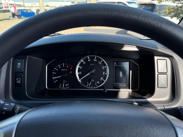 ハイエースバン ロングＤＸ　ＧＬパッケージ　パノラミックビューモニターカメラ付き／ステアリングスイッチ／デジタルインナーミラー／オートライト／オートハイビーム／ＬＥＤヘッドライト／ＡＣ１００Ｗ電源／リアクーラー／リアヒーター／電格ミラー（13枚目）