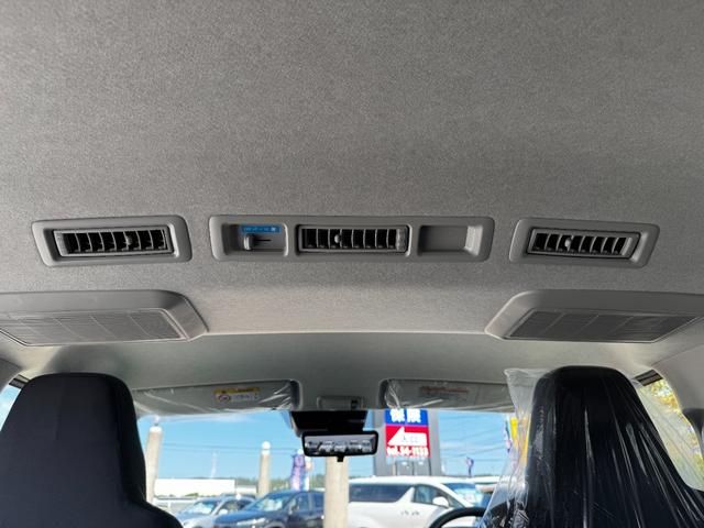 ハイエースバン ロングＤＸ　ＧＬパッケージ　パノラミックビューモニターカメラ付き／ステアリングスイッチ／デジタルインナーミラー／オートライト／オートハイビーム／ＬＥＤヘッドライト／ＡＣ１００Ｗ電源／リアクーラー／リアヒーター／電格ミラー（32枚目）