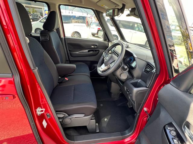 ルークス ハイウェイスター X 純正9インチナビ(フルセグTV・BT・DVD・FM・AM・AUX)/アラウンドビューモニター/両側パワースライドドア/純正ドラレコ/障害物センサー/衝突被害軽減ブレーキ/LEDヘッドライト/キーレス(17枚目)