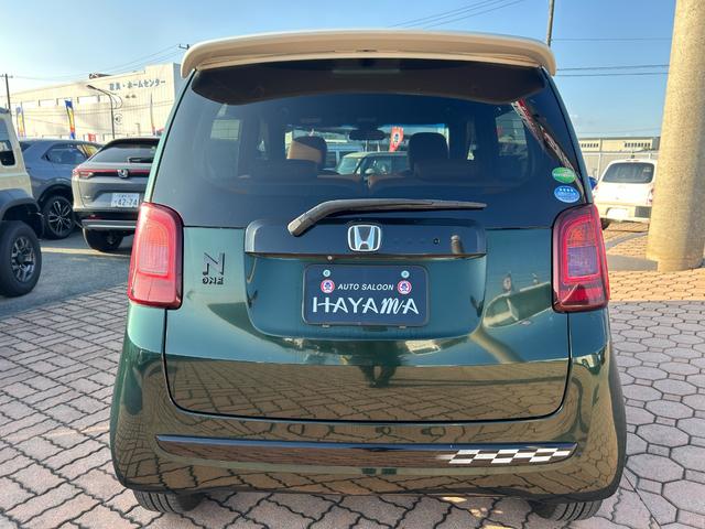 N-ONE プレミアムツアラーSSネオクラシックレーサーパッケジ ギャザス7インチメモリーナビ(フルセグTV・CD・DVD・ラジオ・BT)/前席シートヒーター/ETC/専用装備(ボンネットストライプ・チェッカーデカール/15インチAW・タンカラーコンビシート)(6枚目)