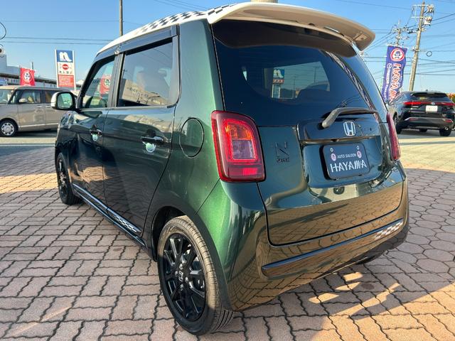 N-ONE プレミアムツアラーSSネオクラシックレーサーパッケジ ギャザス7インチメモリーナビ(フルセグTV・CD・DVD・ラジオ・BT)/前席シートヒーター/ETC/専用装備(ボンネットストライプ・チェッカーデカール/15インチAW・タンカラーコンビシート)(7枚目)