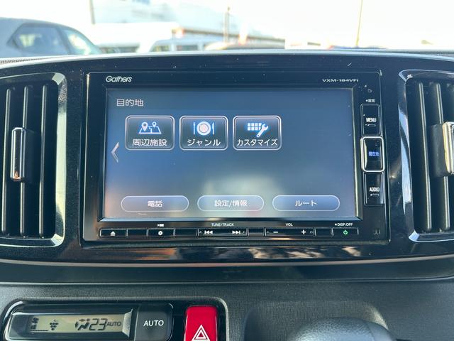 N-ONE プレミアムツアラーSSネオクラシックレーサーパッケジ ギャザス7インチメモリーナビ(フルセグTV・CD・DVD・ラジオ・BT)/前席シートヒーター/ETC/専用装備(ボンネットストライプ・チェッカーデカール/15インチAW・タンカラーコンビシート)(24枚目)