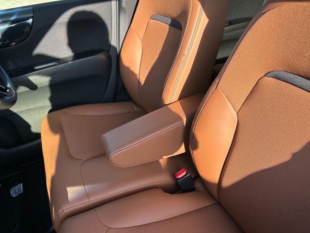 N-ONE プレミアムツアラーSSネオクラシックレーサーパッケジ ギャザス7インチメモリーナビ(フルセグTV・CD・DVD・ラジオ・BT)/前席シートヒーター/ETC/専用装備(ボンネットストライプ・チェッカーデカール/15インチAW・タンカラーコンビシート)(47枚目)