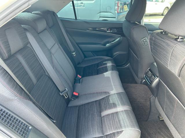 クラウンハイブリッド アスリートＳ　純正ナビ（フルセグＴＶ・ＢＴ・ラジオ・ＣＤ・ＤＶＤ）／バックカメラ／クルーズコントロール／ＥＴＣ／ステアリングスイッチ／純正１８インチＡＷ／ＬＥＤヘッドライト／前席パワーシート／コーナーセンサー（32枚目）