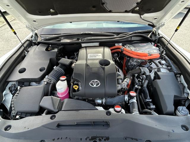 クラウンハイブリッド アスリートＳ　純正ナビ（フルセグＴＶ・ＢＴ・ラジオ・ＣＤ・ＤＶＤ）／バックカメラ／クルーズコントロール／ＥＴＣ／ステアリングスイッチ／純正１８インチＡＷ／ＬＥＤヘッドライト／前席パワーシート／コーナーセンサー（48枚目）