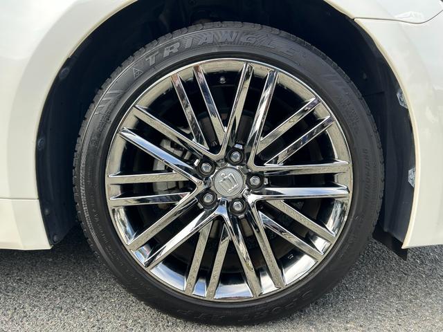 クラウンハイブリッド アスリートＳ　純正ナビ（フルセグＴＶ・ＢＴ・ラジオ・ＣＤ・ＤＶＤ）／バックカメラ／クルーズコントロール／ＥＴＣ／ステアリングスイッチ／純正１８インチＡＷ／ＬＥＤヘッドライト／前席パワーシート／コーナーセンサー（49枚目）