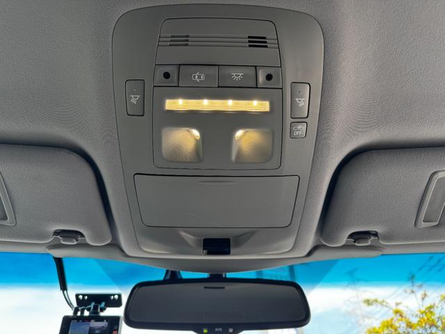 クラウンハイブリッド アスリートＳ　純正ナビゲーション（フルセグＴＶ・ＢＴ・ＡＵＸ・ＣＤ・ＤＶＤ・ＡＭ・ＦＭ）クルーズコントロール／横滑り防止装置／障害物センサー／ＥＴＣ／バックカメラ／パワーシート（前席）／ＭＴモード／スマートキー（32枚目）