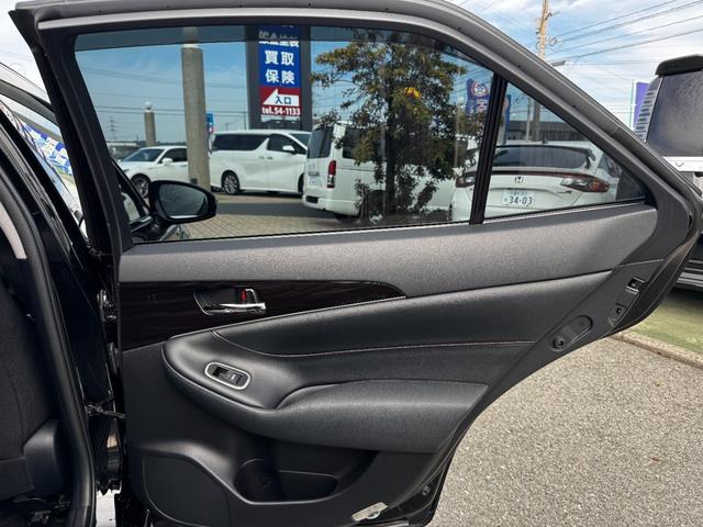 クラウンハイブリッド アスリートＳ　純正ナビゲーション（フルセグＴＶ・ＢＴ・ＡＵＸ・ＣＤ・ＤＶＤ・ＡＭ・ＦＭ）クルーズコントロール／横滑り防止装置／障害物センサー／ＥＴＣ／バックカメラ／パワーシート（前席）／ＭＴモード／スマートキー（33枚目）