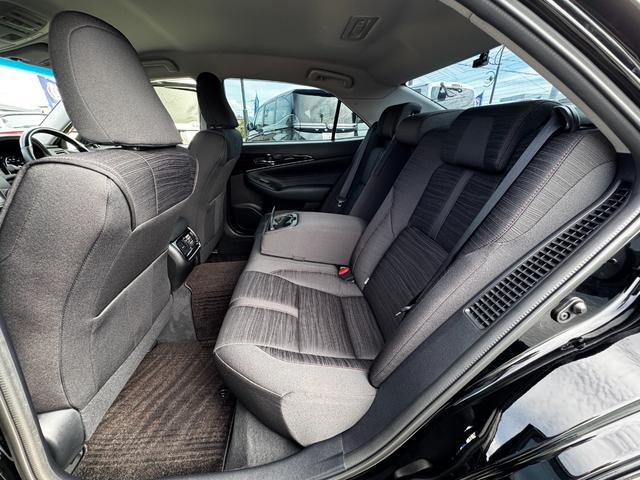 クラウンハイブリッド アスリートＳ　純正ナビゲーション（フルセグＴＶ・ＢＴ・ＡＵＸ・ＣＤ・ＤＶＤ・ＡＭ・ＦＭ）クルーズコントロール／横滑り防止装置／障害物センサー／ＥＴＣ／バックカメラ／パワーシート（前席）／ＭＴモード／スマートキー（38枚目）