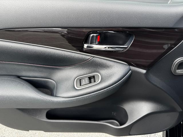 クラウンハイブリッド アスリートＳ　純正ナビゲーション（フルセグＴＶ・ＢＴ・ＡＵＸ・ＣＤ・ＤＶＤ・ＡＭ・ＦＭ）クルーズコントロール／横滑り防止装置／障害物センサー／ＥＴＣ／バックカメラ／パワーシート（前席）／ＭＴモード／スマートキー（42枚目）