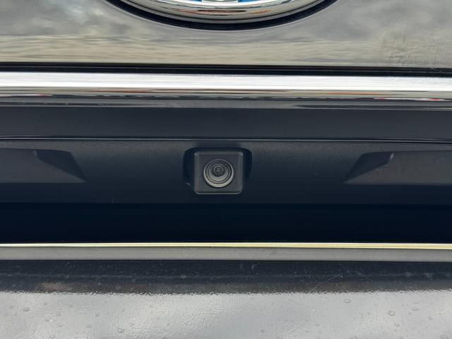 クラウンハイブリッド アスリートＳ　純正ナビゲーション（フルセグＴＶ・ＢＴ・ＡＵＸ・ＣＤ・ＤＶＤ・ＡＭ・ＦＭ）クルーズコントロール／横滑り防止装置／障害物センサー／ＥＴＣ／バックカメラ／パワーシート（前席）／ＭＴモード／スマートキー（52枚目）