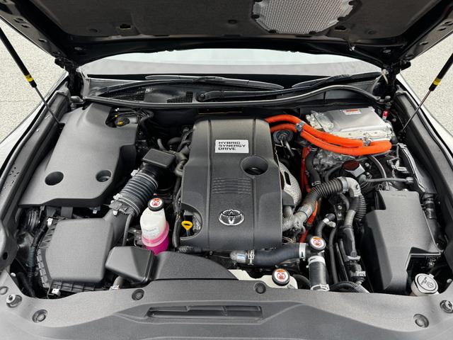 クラウンハイブリッド アスリートＳ　純正ナビゲーション（フルセグＴＶ・ＢＴ・ＡＵＸ・ＣＤ・ＤＶＤ・ＡＭ・ＦＭ）クルーズコントロール／横滑り防止装置／障害物センサー／ＥＴＣ／バックカメラ／パワーシート（前席）／ＭＴモード／スマートキー（55枚目）