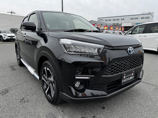 ライズ Z メーカーOP(BSM+RCTA/パノラミックビューM/DオーディオPKG)/フルLEDヘッドライト/LEDフォグランプ/オートハイビーム/アダプティブクルーズコントロール/本革巻きステアリング(3枚目)