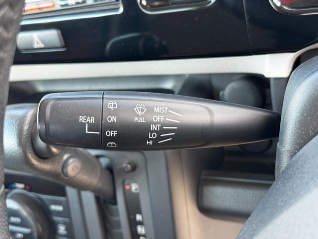 モコ Ｘ　純正ナビ（フルセグ・ラジオ・ＣＤ）／オートエアコン／プッシュスタート／アイドリングストップ／シートリフター／アームレスト／純正アルミホイール／ベンチシート／スマートキー（２個）／パワーウィンドウ（運）（12枚目）