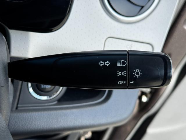 モコ Ｘ　純正ナビ（フルセグ・ラジオ・ＣＤ）／オートエアコン／プッシュスタート／アイドリングストップ／シートリフター／アームレスト／純正アルミホイール／ベンチシート／スマートキー（２個）／パワーウィンドウ（運）（13枚目）