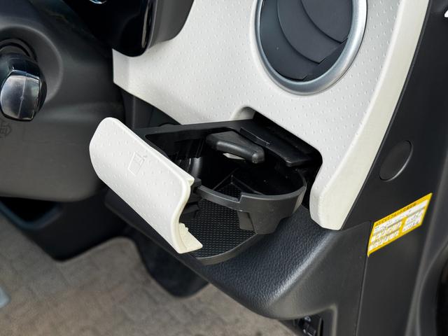 モコ Ｘ　純正ナビ（フルセグ・ラジオ・ＣＤ）／オートエアコン／プッシュスタート／アイドリングストップ／シートリフター／アームレスト／純正アルミホイール／ベンチシート／スマートキー（２個）／パワーウィンドウ（運）（16枚目）