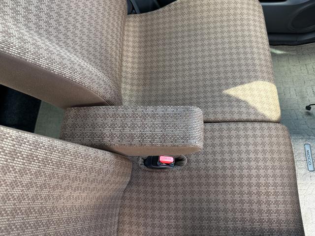 モコ Ｘ　純正ナビ（フルセグ・ラジオ・ＣＤ）／オートエアコン／プッシュスタート／アイドリングストップ／シートリフター／アームレスト／純正アルミホイール／ベンチシート／スマートキー（２個）／パワーウィンドウ（運）（25枚目）