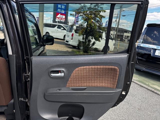 モコ Ｘ　純正ナビ（フルセグ・ラジオ・ＣＤ）／オートエアコン／プッシュスタート／アイドリングストップ／シートリフター／アームレスト／純正アルミホイール／ベンチシート／スマートキー（２個）／パワーウィンドウ（運）（28枚目）