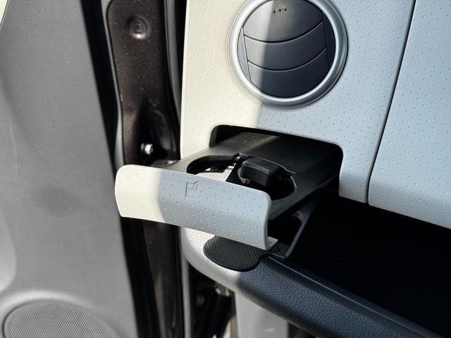 モコ Ｘ　純正ナビ（フルセグ・ラジオ・ＣＤ）／オートエアコン／プッシュスタート／アイドリングストップ／シートリフター／アームレスト／純正アルミホイール／ベンチシート／スマートキー（２個）／パワーウィンドウ（運）（39枚目）