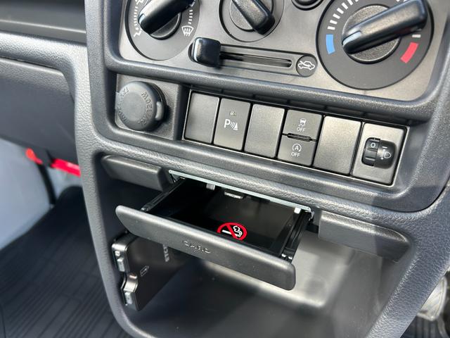 クリッパートラック ＤＸ　キーレス／フロアマット／荷台マット／ＥＴＣ２．０／コーナーセンサー／横滑り防止装置／ｉ－ｓｔｏｐ／ライトレベライザー／スペアタイヤ／パワーウィンドウ（運）／障害物センサー（19枚目）