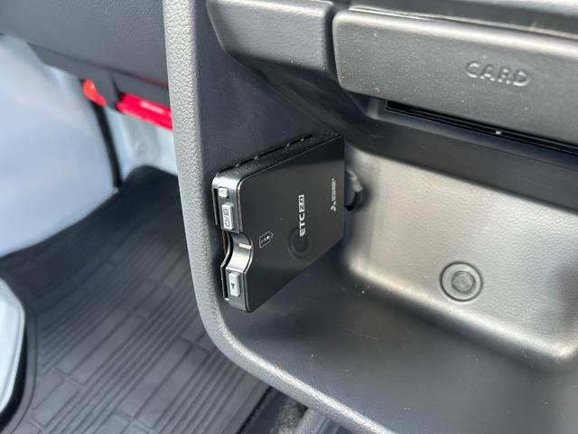 クリッパートラック ＤＸ　キーレス／フロアマット／荷台マット／ＥＴＣ２．０／コーナーセンサー／横滑り防止装置／ｉ－ｓｔｏｐ／ライトレベライザー／スペアタイヤ／パワーウィンドウ（運）／障害物センサー（20枚目）