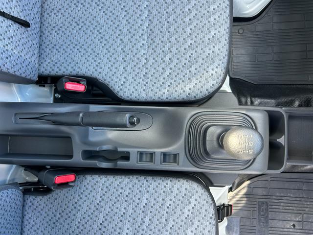 クリッパートラック ＤＸ　キーレス／フロアマット／荷台マット／ＥＴＣ２．０／コーナーセンサー／横滑り防止装置／ｉ－ｓｔｏｐ／ライトレベライザー／スペアタイヤ／パワーウィンドウ（運）／障害物センサー（21枚目）