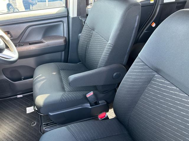 タンク G S 両側パワースライドドア/LEDヘッドライト/ETC/オートエアコン/後席ロールサンシェード/オーディオ(CD・ラジオ・AUX)/オートライト/I-STOP/コーナーセンサー/ETC/スマートキー(38枚目)