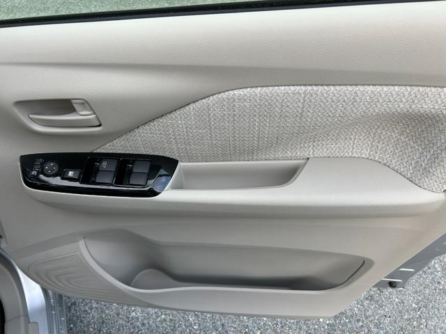 ｅＫワゴン Ｇ　ｅ－Ａｓｓｉｓｔ（衝突被害軽減ブレーキ・車線逸脱警報）／クリアランスソナー（前・後）／タッチパネルオートエアコン／シートヒーター（運・助）／プッシュスタート／アイドリングストップ／ライトレベライザー（10枚目）