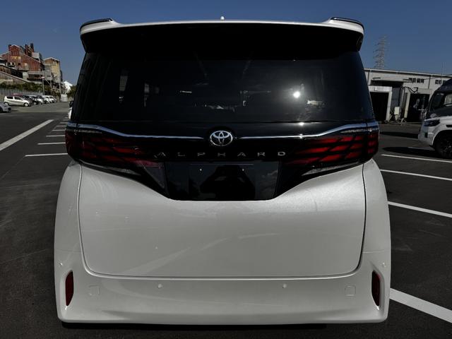 アルファード Ｚ　メーカーＯＰ：左右独立ムーンルーフ・カラーヘッドアップディスプレイ・左右ユニバーサルステップ・トヨタチームメイトアドバンストパーク・１４インチリアシートエンターテイメントシステム（ＪＢＬ／ＥＴＣ２．０（6枚目）