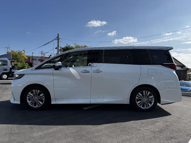 アルファード Ｚ　メーカーＯＰ：左右独立ムーンルーフ・カラーヘッドアップディスプレイ・左右ユニバーサルステップ・トヨタチームメイトアドバンストパーク・１４インチリアシートエンターテイメントシステム（ＪＢＬ／ＥＴＣ２．０（8枚目）