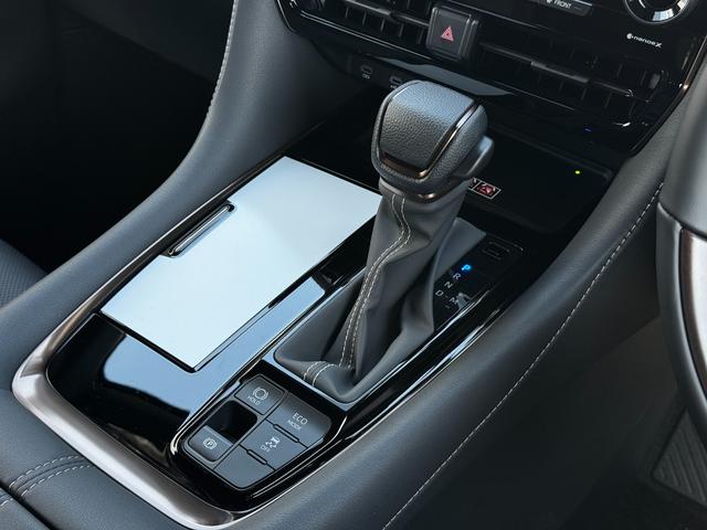 アルファード Ｚ　メーカーＯＰ：左右独立ムーンルーフ・カラーヘッドアップディスプレイ・左右ユニバーサルステップ・トヨタチームメイトアドバンストパーク・１４インチリアシートエンターテイメントシステム（ＪＢＬ／ＥＴＣ２．０（27枚目）