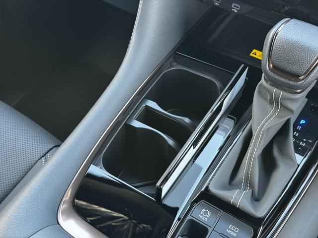 アルファード Ｚ　メーカーＯＰ：左右独立ムーンルーフ・カラーヘッドアップディスプレイ・左右ユニバーサルステップ・トヨタチームメイトアドバンストパーク・１４インチリアシートエンターテイメントシステム（ＪＢＬ／ＥＴＣ２．０（29枚目）