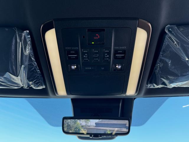 アルファード Ｚ　メーカーＯＰ：左右独立ムーンルーフ・カラーヘッドアップディスプレイ・左右ユニバーサルステップ・トヨタチームメイトアドバンストパーク・１４インチリアシートエンターテイメントシステム（ＪＢＬ／ＥＴＣ２．０（32枚目）