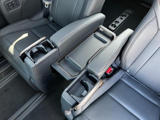 アルファード Ｚ　メーカーＯＰ：左右独立ムーンルーフ・カラーヘッドアップディスプレイ・左右ユニバーサルステップ・トヨタチームメイトアドバンストパーク・１４インチリアシートエンターテイメントシステム（ＪＢＬ／ＥＴＣ２．０（41枚目）