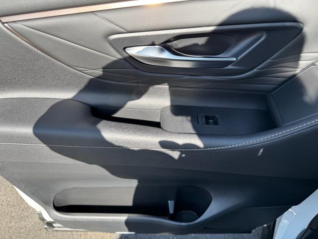 アルファード Ｚ　メーカーＯＰ：左右独立ムーンルーフ・カラーヘッドアップディスプレイ・左右ユニバーサルステップ・トヨタチームメイトアドバンストパーク・１４インチリアシートエンターテイメントシステム（ＪＢＬ／ＥＴＣ２．０（48枚目）