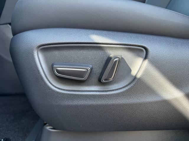 アルファード Ｚ　メーカーＯＰ：左右独立ムーンルーフ・カラーヘッドアップディスプレイ・左右ユニバーサルステップ・トヨタチームメイトアドバンストパーク・１４インチリアシートエンターテイメントシステム（ＪＢＬ／ＥＴＣ２．０（51枚目）