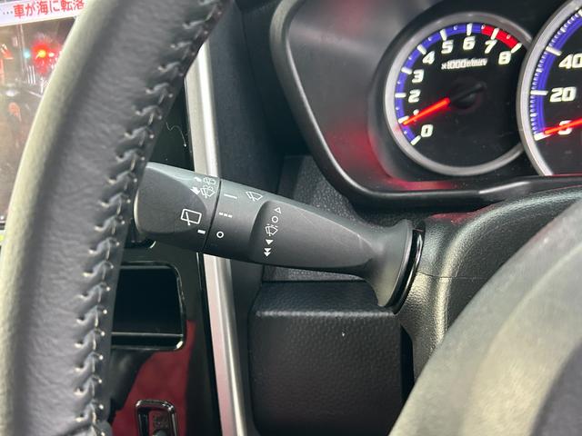 トール カスタムＧ　リミテッドＩＩ　ＳＡＩＩＩ　社外メモリーナビ（ＡＶＩＣ－ＲＱ９０３）（フルセグＴＶ・ＢＴ・ＣＤ・ＤＶＤ・ラジオ）／全周囲カメラ／クルーズコントロール／前席シートヒーター／オートエアコン／スマートキー（２個）／社外フリップダウン（17枚目）