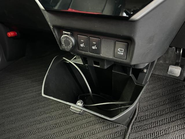 トール カスタムＧ　リミテッドＩＩ　ＳＡＩＩＩ　社外メモリーナビ（ＡＶＩＣ－ＲＱ９０３）（フルセグＴＶ・ＢＴ・ＣＤ・ＤＶＤ・ラジオ）／全周囲カメラ／クルーズコントロール／前席シートヒーター／オートエアコン／スマートキー（２個）／社外フリップダウン（27枚目）