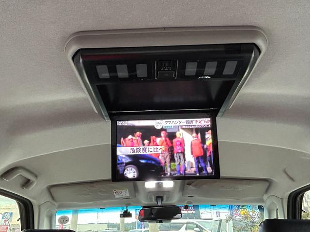 トール カスタムＧ　リミテッドＩＩ　ＳＡＩＩＩ　社外メモリーナビ（ＡＶＩＣ－ＲＱ９０３）（フルセグＴＶ・ＢＴ・ＣＤ・ＤＶＤ・ラジオ）／全周囲カメラ／クルーズコントロール／前席シートヒーター／オートエアコン／スマートキー（２個）／社外フリップダウン（37枚目）