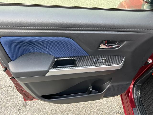 トール カスタムＧ　リミテッドＩＩ　ＳＡＩＩＩ　社外メモリーナビ（ＡＶＩＣ－ＲＱ９０３）（フルセグＴＶ・ＢＴ・ＣＤ・ＤＶＤ・ラジオ）／全周囲カメラ／クルーズコントロール／前席シートヒーター／オートエアコン／スマートキー（２個）／社外フリップダウン（40枚目）