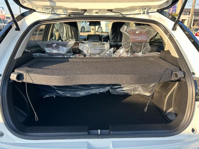 フロンクス ベースグレード　９インチ純正ナビ（ＢＴ・ラジオ・カープレイ）／電動パーキング／シートヒーター／全周囲モニターカメラ／クルーズコントロール／スズキセーフティーサポート／ワイヤレス充電／ヘッドアップディスプレイ（36枚目）