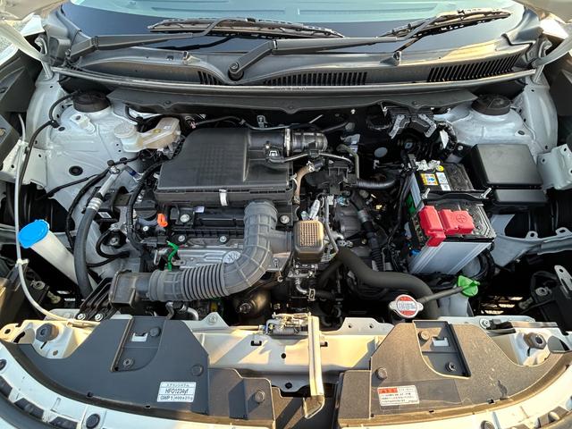 フロンクス ベースグレード　９インチ純正ナビ（ＢＴ・ラジオ・カープレイ）／電動パーキング／シートヒーター／全周囲モニターカメラ／クルーズコントロール／スズキセーフティーサポート／ワイヤレス充電／ヘッドアップディスプレイ（52枚目）