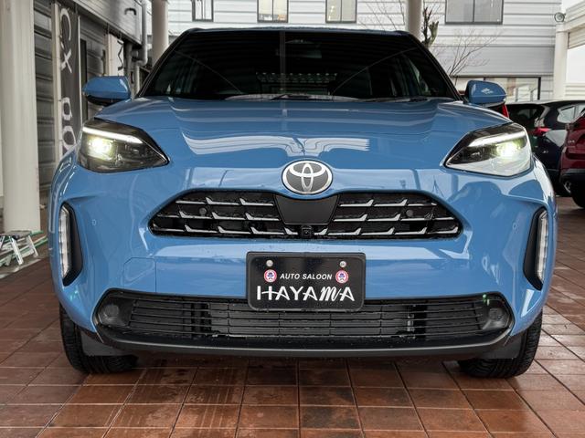 ヤリスクロス ハイブリッドＺ　８インチディスプレイオーディオ（フルセグＴＶ・Ａｐｐｌｅ　Ｃａｒｐｌａｙ・ナビ・Ｂｌｕｅｔｏｏｔｈ）パノラミックビューＭ／前席シートヒーター／ＥＴＣ２．０／ステアリングヒーター／オートハイビーム（2枚目）