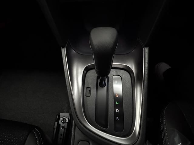 ヤリスクロス ハイブリッドＺ　８インチディスプレイオーディオ（フルセグＴＶ・Ａｐｐｌｅ　Ｃａｒｐｌａｙ・ナビ・Ｂｌｕｅｔｏｏｔｈ）パノラミックビューＭ／前席シートヒーター／ＥＴＣ２．０／ステアリングヒーター／オートハイビーム（16枚目）