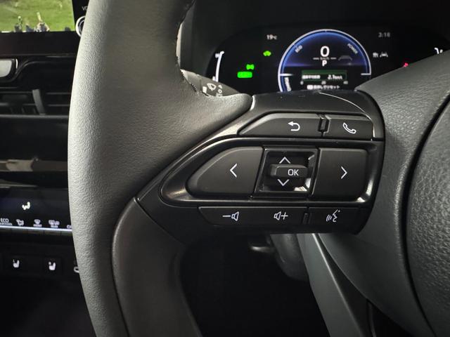 ヤリスクロス ハイブリッドＺ　８インチディスプレイオーディオ（フルセグＴＶ・Ａｐｐｌｅ　Ｃａｒｐｌａｙ・ナビ・Ｂｌｕｅｔｏｏｔｈ）パノラミックビューＭ／前席シートヒーター／ＥＴＣ２．０／ステアリングヒーター／オートハイビーム（19枚目）