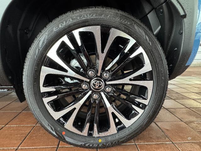 ヤリスクロス ハイブリッドＺ　８インチディスプレイオーディオ（フルセグＴＶ・Ａｐｐｌｅ　Ｃａｒｐｌａｙ・ナビ・Ｂｌｕｅｔｏｏｔｈ）パノラミックビューＭ／前席シートヒーター／ＥＴＣ２．０／ステアリングヒーター／オートハイビーム（39枚目）