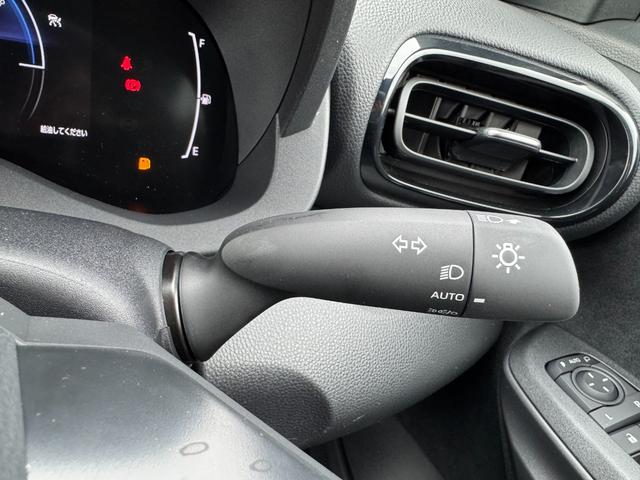 ヤリスクロス ハイブリッドＺ　メーカーＯＰ（特別色）／パノラミックビューＭ／前席シートヒーター／ＥＴＣ２．０／／８インチディスプレイオーディオ（Ａｐｐｌｅｃａｒｐｌａｙ／フルセグＴＶ／ＢＴ／ラジオ）／ＬＥＤヘッドライト（19枚目）