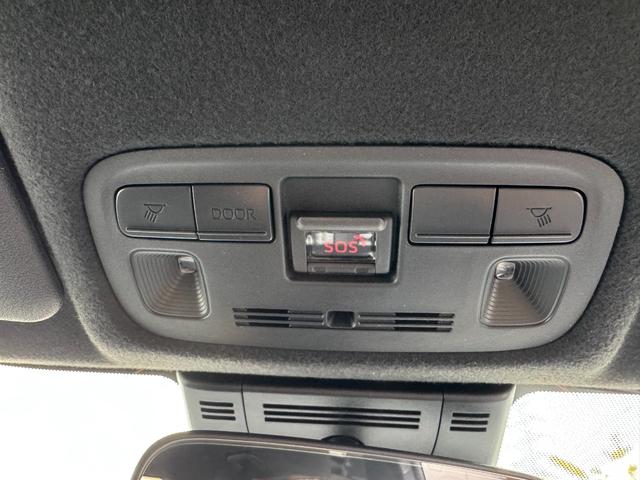 ヤリスクロス ハイブリッドＺ　メーカーＯＰ（特別色）／パノラミックビューＭ／前席シートヒーター／ＥＴＣ２．０／／８インチディスプレイオーディオ（Ａｐｐｌｅｃａｒｐｌａｙ／フルセグＴＶ／ＢＴ／ラジオ）／ＬＥＤヘッドライト（26枚目）