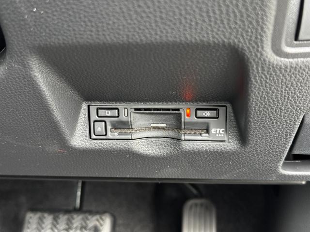 ヤリスクロス ハイブリッドZ メーカーOP(特別色)/パノラミックビューM/BSM/前席シートヒーター/8インチDオーディオ(フルセグTV・Apple Carplay・ナビ・BT)/ステアリングヒーター/ETC2.0/スマートキー(21枚目)